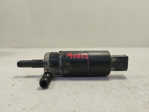 3B0955681 WASCHWASSERPUMPE SCHEIBENREINIGUNG / 190823 FÜR VOLKSWAGEN TOUAREG 7L