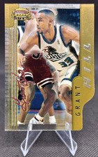 Grant Hill [Atomic Refractor] #BC16 Prices | 1996 Bowman's Best