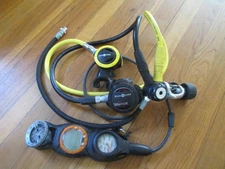 Aqua Lung Titan LX Regulator W/ Suunto Zoop Dive Computer Pressure Gauge Compass