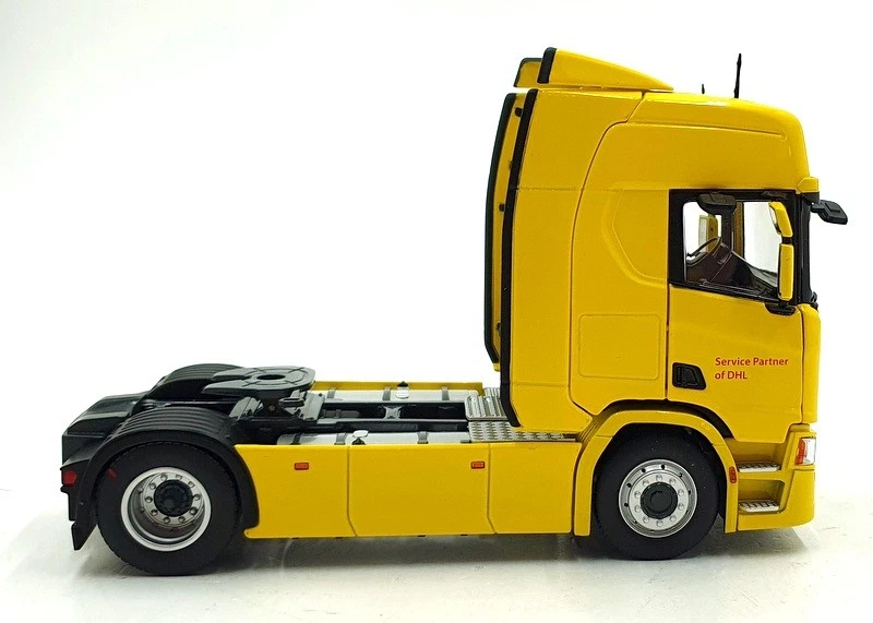 Marge Models 1/32 Scale 2014-04-01 - Scania R500 4x2 Truck DHL Edition - Yellow - Image 3 of 4