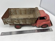 VINTAGE Wyandotte Pressed Steel Red Plastic Cab