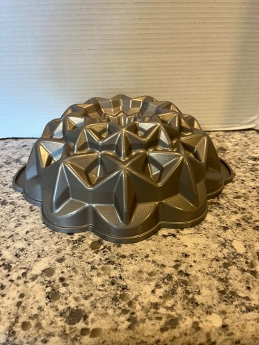 Anolon Diamond Star Shape Fluted Bundt Kuchenform - Bild 10 von 10