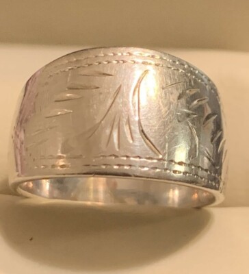925 Sterling Dilver Tapered Dime Style Ring With Etching Size 5.75