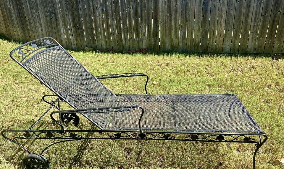 Vintage Woodard Style Wrought Iron Adjustable Garden Chaise Lounge