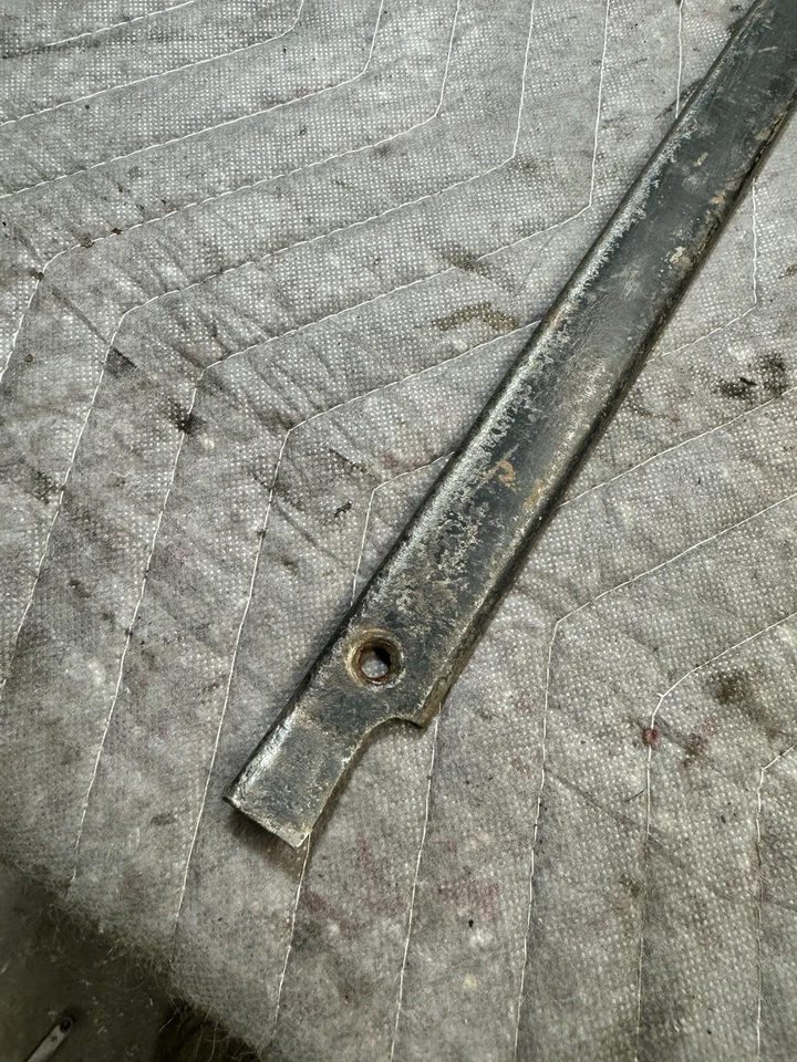 1947 1948 1949 1950 1951 1953 1954 Chevrolet Truck Sill Plate Retainer Original - Image 2 of 4