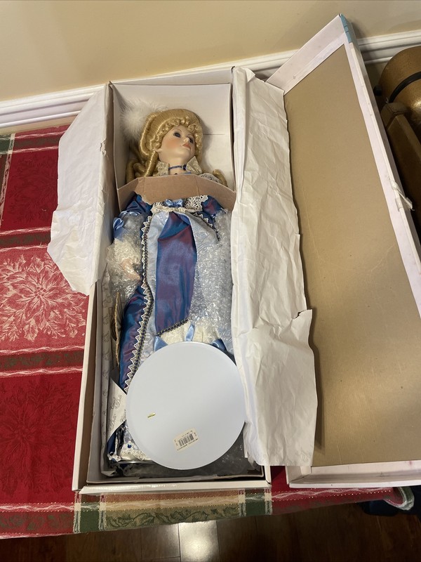 VINTAGE NIB -“Victoria” Porcelain Doll w/Fan by COURT OF DOLLS  - 28"