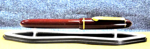 Vintage Burgundy> EDELSTAHL 12 GLEITSPITZ nib German c.1951's Fountain pen