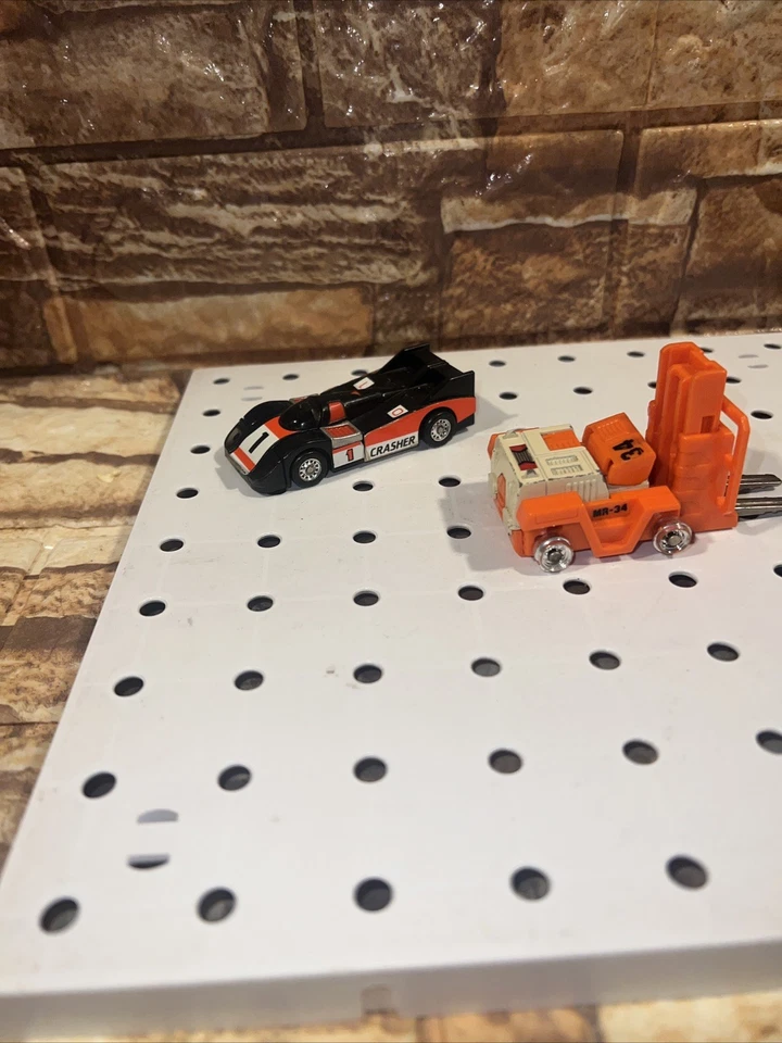 GoBots CRASHER Porsche Tonka Original Vintage 1983 /Nice Paint & Spoons Forklift - Image 4 of 4