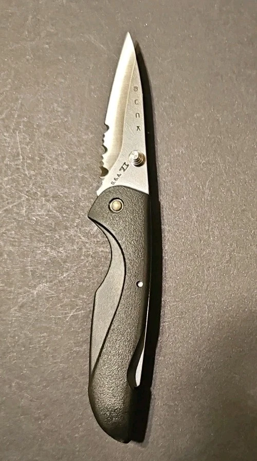 2002 Buck 463BK Mini Alpha Hunter USA Folding Knife Serrated Lockback - Image 3 of 4