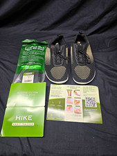 HIKE Men's Low Top Lace-Up Athletic Sneakers Black/Beige Geometric Logo New