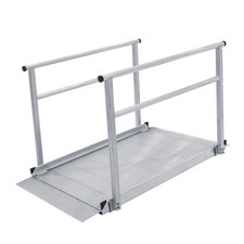 Aluminum Wheelchair Ramp with Handrails - 5' L