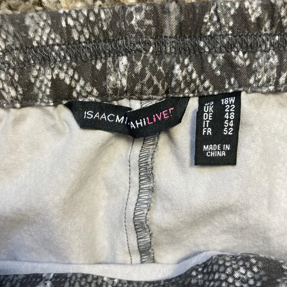 Isaac Mizrahi Live! Calça feminina tamanho 18W pele de cobra sintética cinza elástica - Imagem 3 de 4
