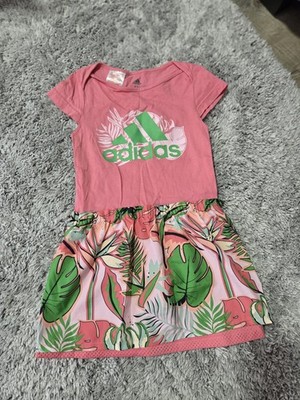 Adidas Kleid in Gr. 98 neuwertig