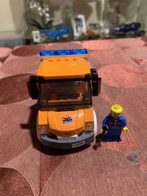 LEGO City 60017 Flatbed Truck Used 99.9% Complete 1 Piece Missing Retired