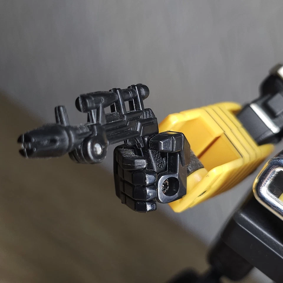 Transformers  Swindle Complete RARE Binaltech BT-09 2005 Takara Jeep Wrangler - Image 3 of 4