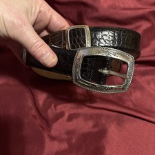 Vintage Women  s Brighton Two- Toned Embossed Leather Belt