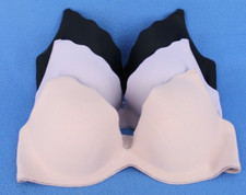 B.TEMPT'D by WACOAL 958287 Convertible Padded Push-Up Bra Lot Size 32D C4772