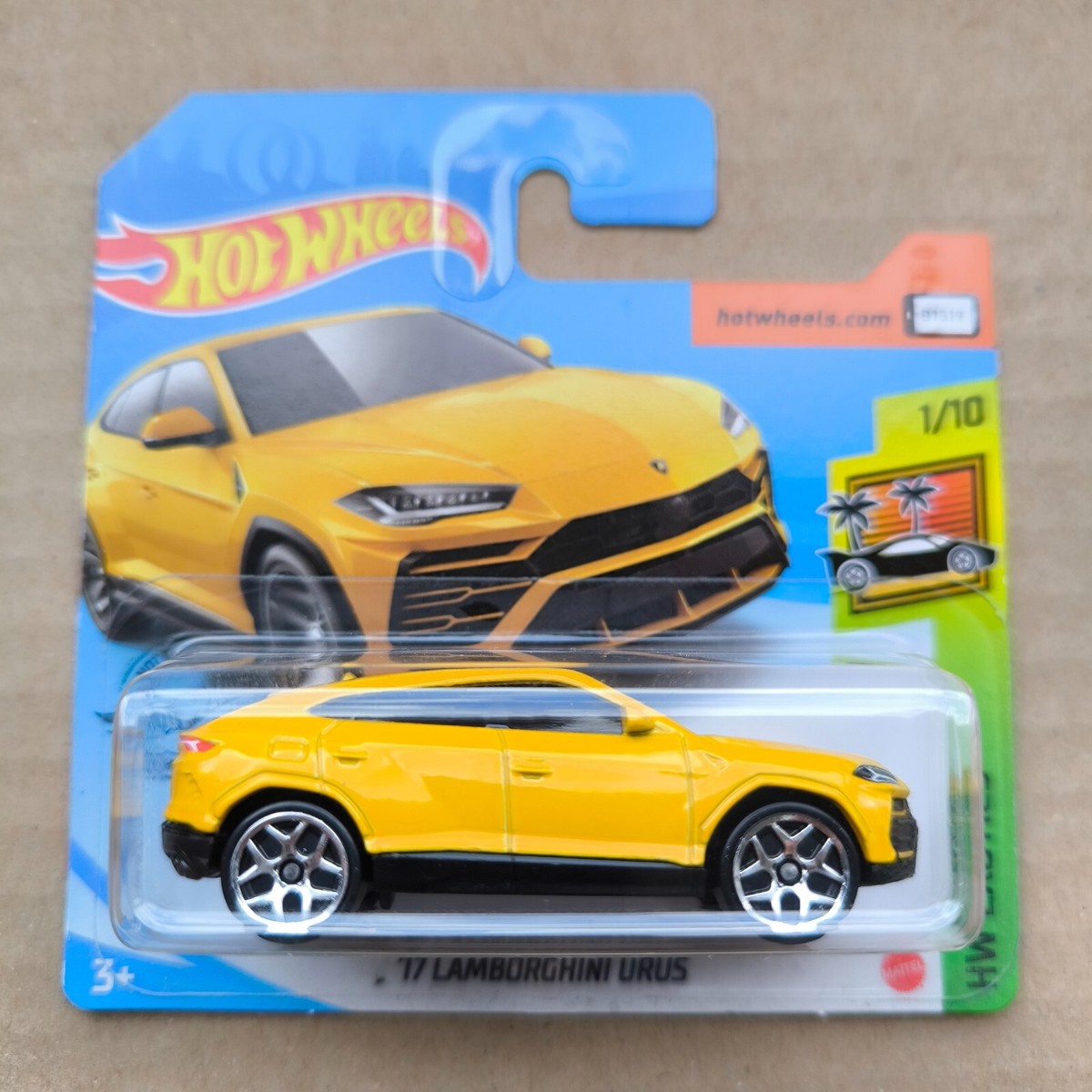 Hot Wheels SHORT CARD 2020 HW EXOTICS 17 LAMBORGHINI URUS YELLOW 1