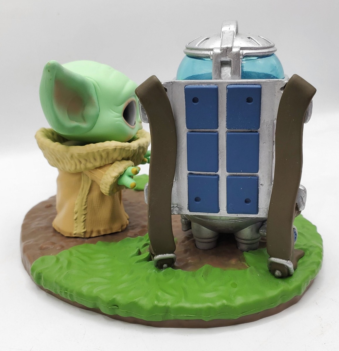 Funko POP! Star Wars Mandalorian THE CHILD w/ Egg Canister #407