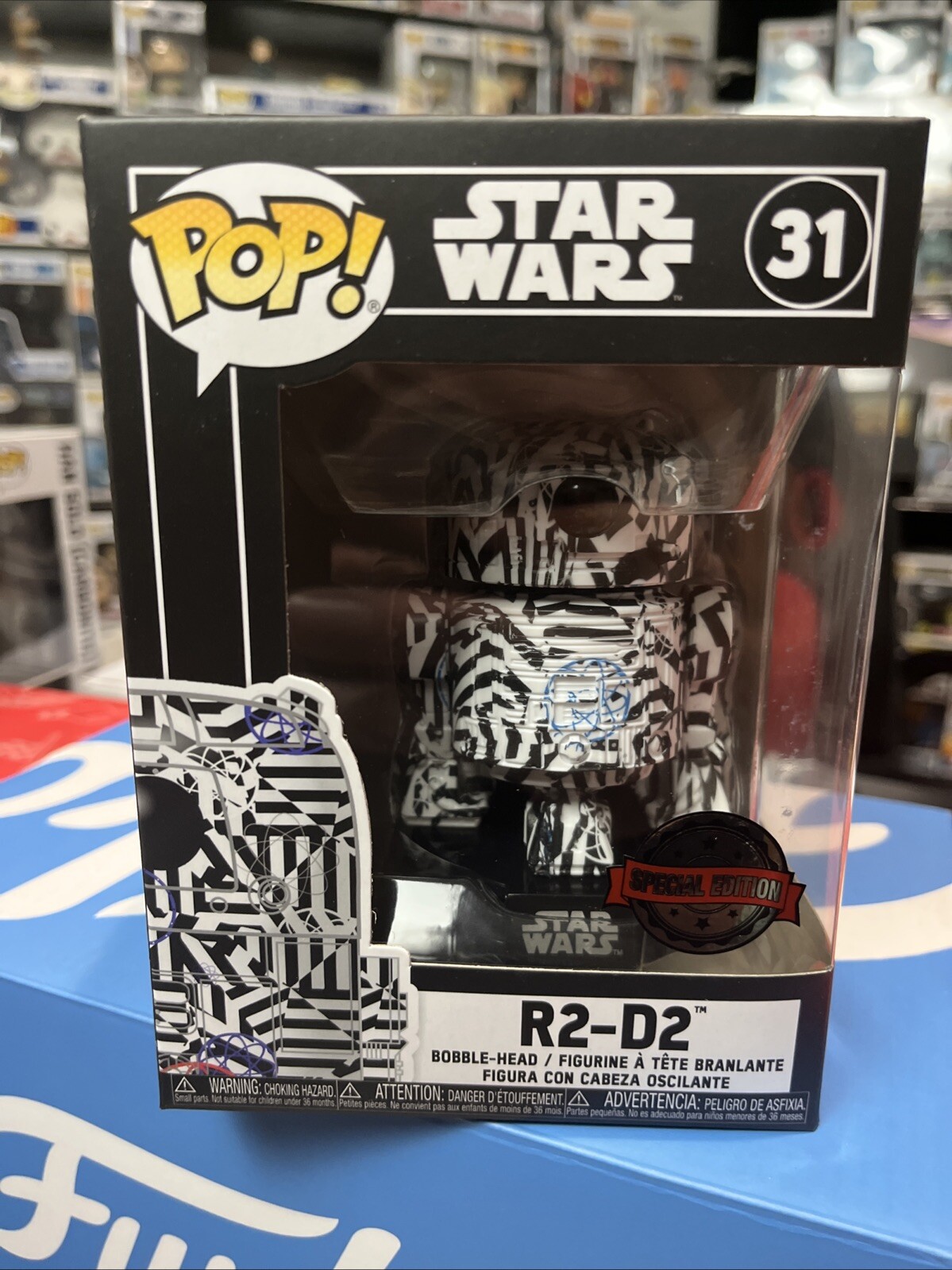 Funko Pop! Star Wars R2-D2 (Futura) #31 Special Edition Exclusive