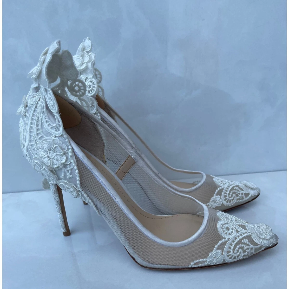 Victoria pumps vince best sale camuto