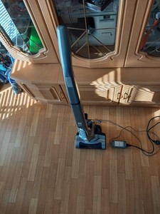 Akkustaubsauger QUIGG 26 V: 0,45 A: 2200mAh. Li-Ion