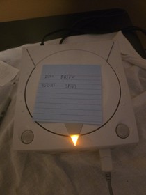 Sega Dreamcast White Console,  Powers On To Majn Menu , Doesn't Read Games