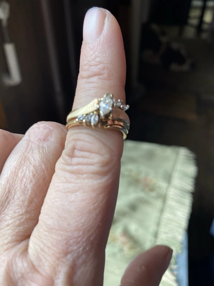 Anillo de diamantes Foto 4 de 4