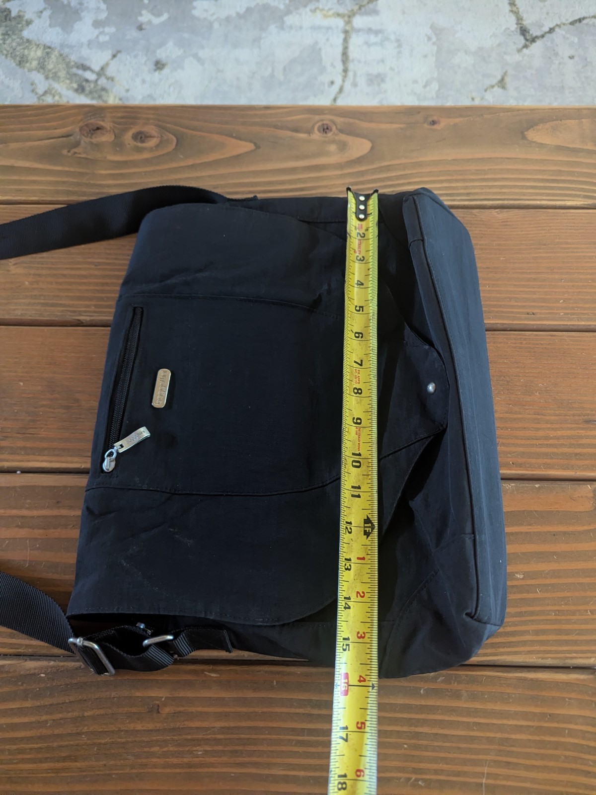 Baggallini Solid Black Messenger Work or Travel B… - image 11