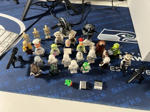 LEGO minifigure lot - Star Wars - Muppets