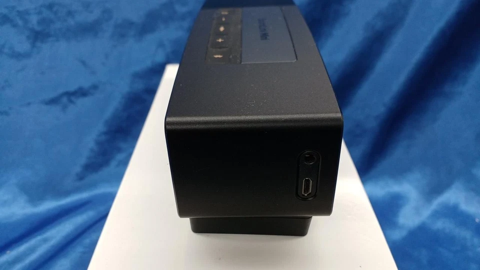 BOSE SOUNDLINK MINI II Limited Edition Bluetooth Speaker Portable & Clear Sound - Image 4 of 4