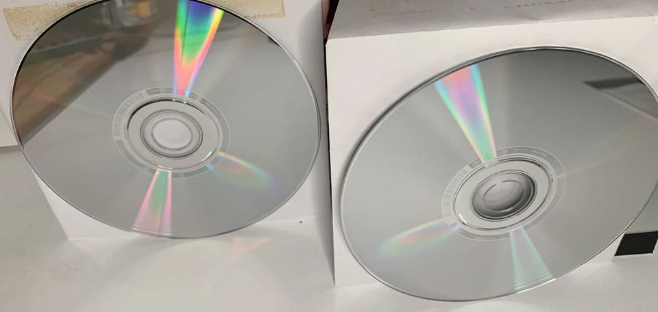 Serif Photoplus X3 Digital Studio 2 Disc Full Retail Package - Image 2 of 2