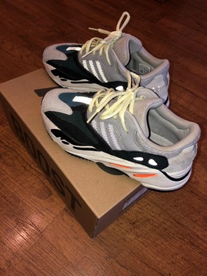 yeezy 700 size 6