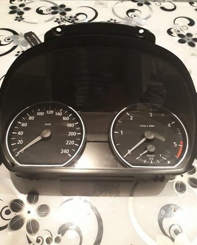 BMW 1er E81 E87 Diesel 6 Gang Tacho Kombiinstrument Tachometer 9110195 1024952