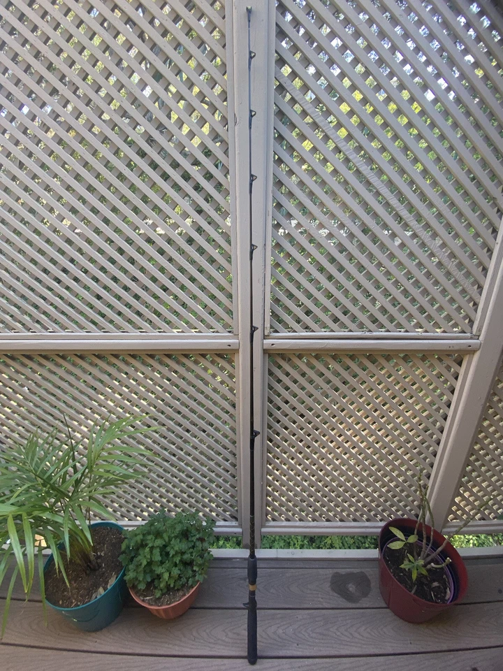 Offshore Angler Ocean Master 6'6" Saltwater Fishing Rod Casting Rod 10-16lb - Image 2 of 4