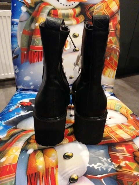 Bild 6 von 9
