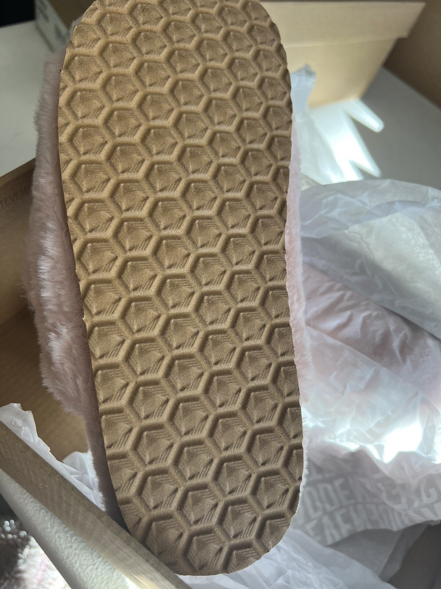 NIB Cuddle Faux Fur Slipper Women STEVE MADDEN Size Baby Pink