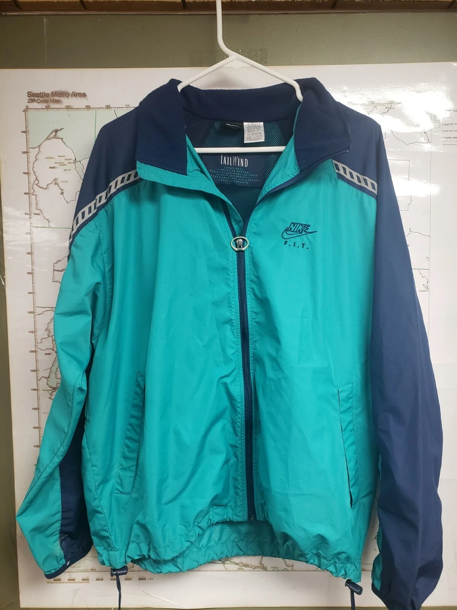 Nike sales tailwind vest