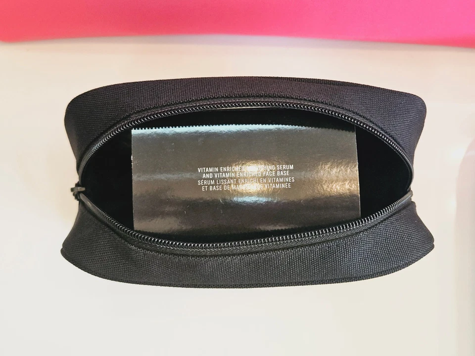 Bobbi 棕色富含维生素的初级和平滑精华套装带袋零售价 155 美元 — 第 4/4 张图片