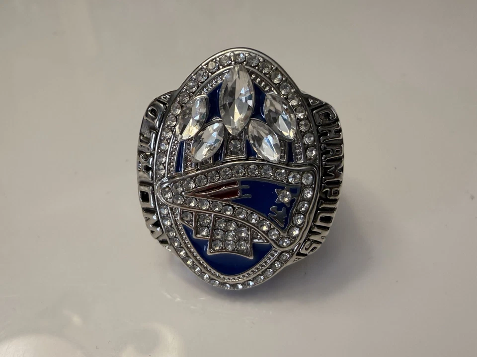 Anillo Campeonato New England Patriots, Tom Brady 2016 Aleación de Zinc Talla: 11 (R37) Foto 2 de 4