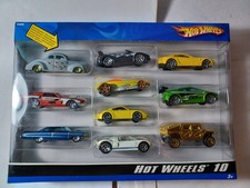 Hot Wheels 10 Car Pack Exclusive Decoration '40 Ford Coupe - Porsche, Ferrrari +