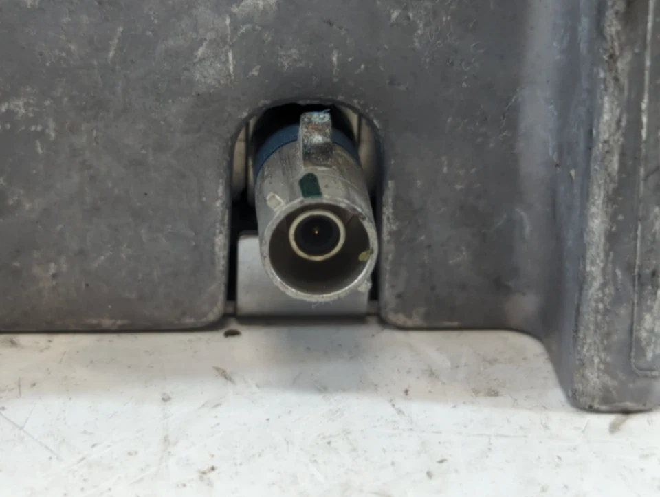 2008-2009 Mercedes-benz S450 Am Fm Cd Player Radio Receiver Q6NUW - Image 3 of 4