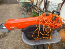 Flymo Leaf Blower and Vac 2200W.  Excellent Condition, Intermittent Use