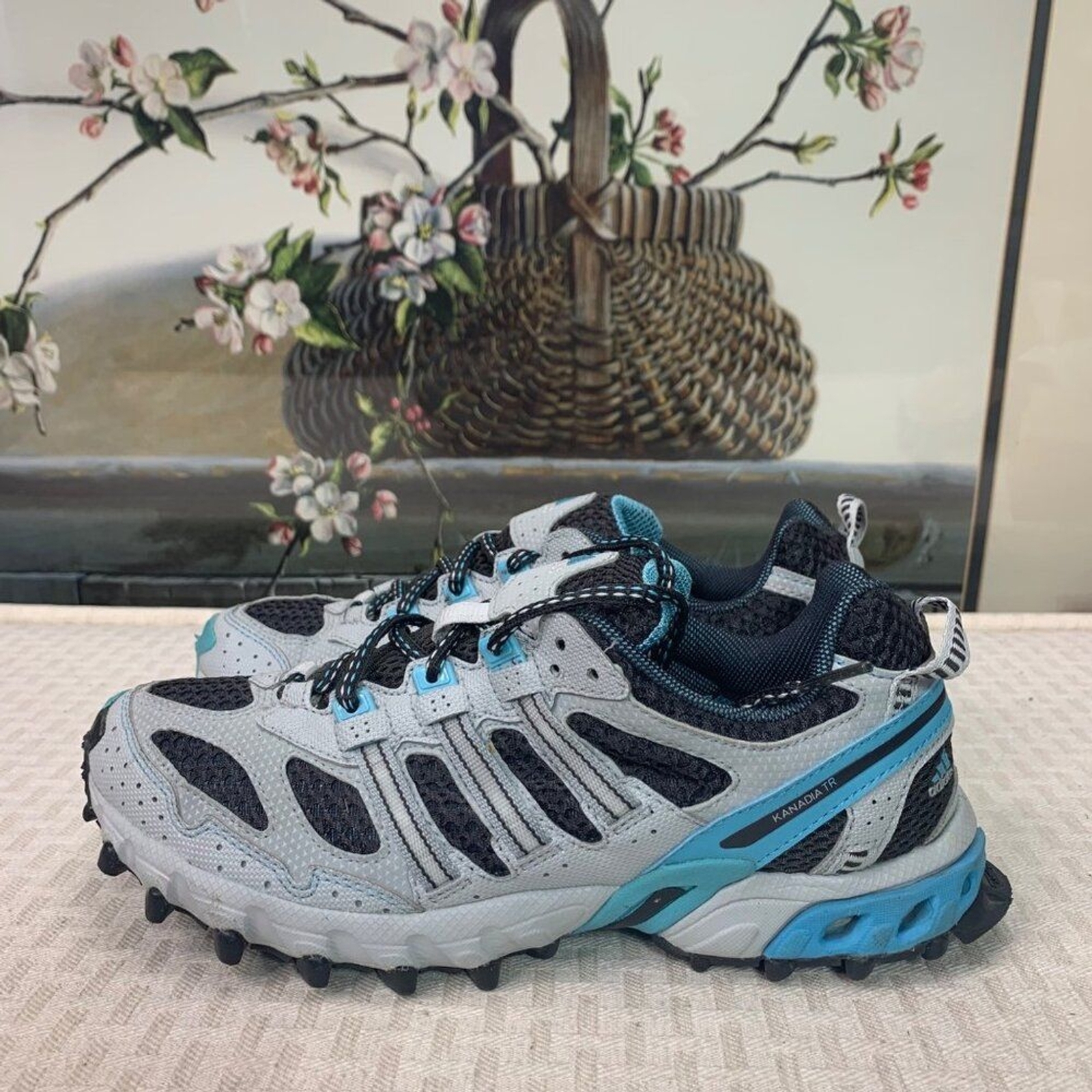 Adidas Kanadia TR Womens Shoes 7.5 Gray/Black Trail Running/Trail Sneakers Adidas Kanadia TR Womens Shoes 7.5 Gray/Black Trail Running/Trail Sneakers