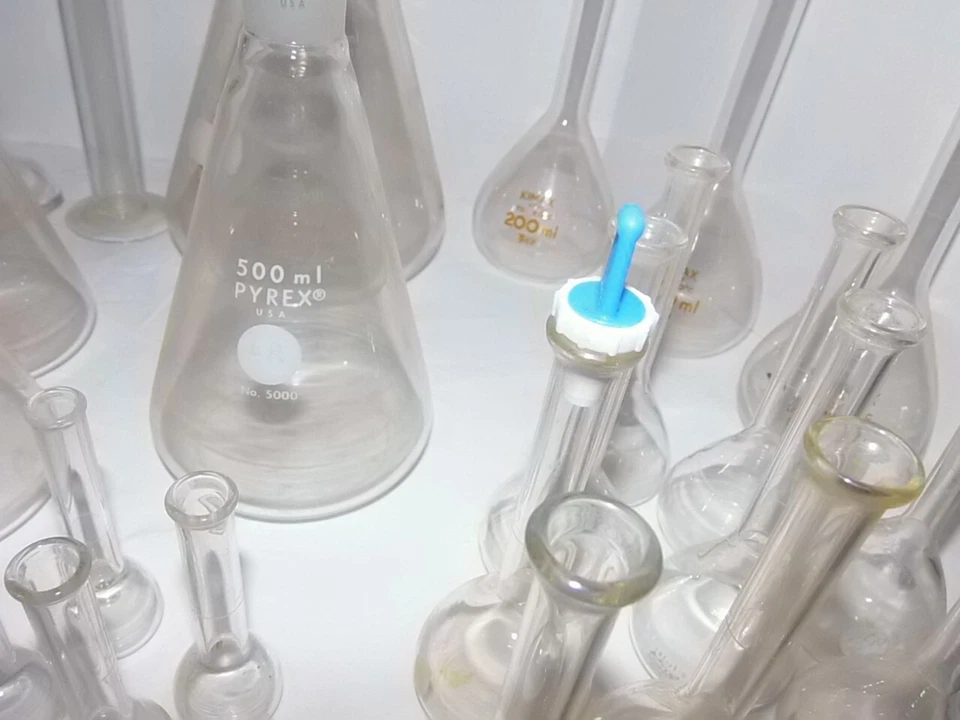 60 KIMEX PYREX Mix Glass Flasks from 10ml to 1000ml Filter Funnel 3 stoppers lab - Image 2 of 4