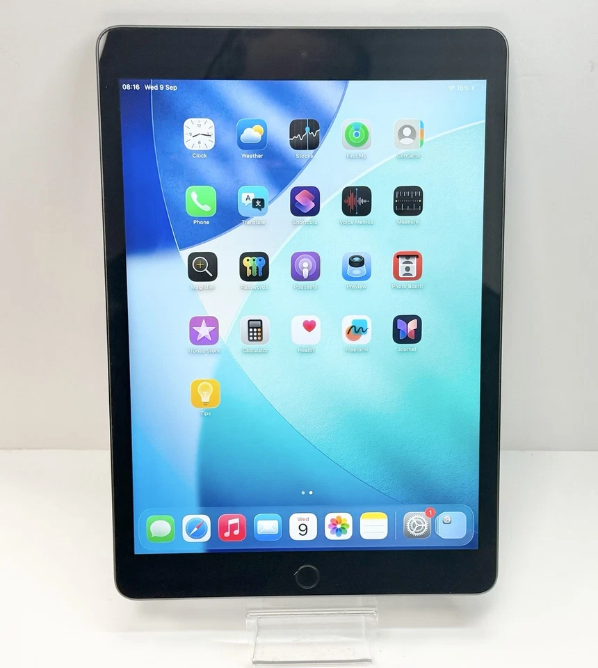 Apple iPad (9th generation) · 32GB · Wi-Fi, photo 1 of 5