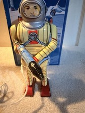 Schylling Remote Control Space Man Limited Edition Collector's Series Tin Robot