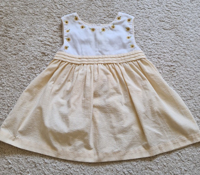 Süßes Kleid mit Sonnenblumenstickerei, Größe 80 / 86