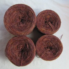 4  Bobbel 4 fädig 1860 m 590g  1kg 65 Euro