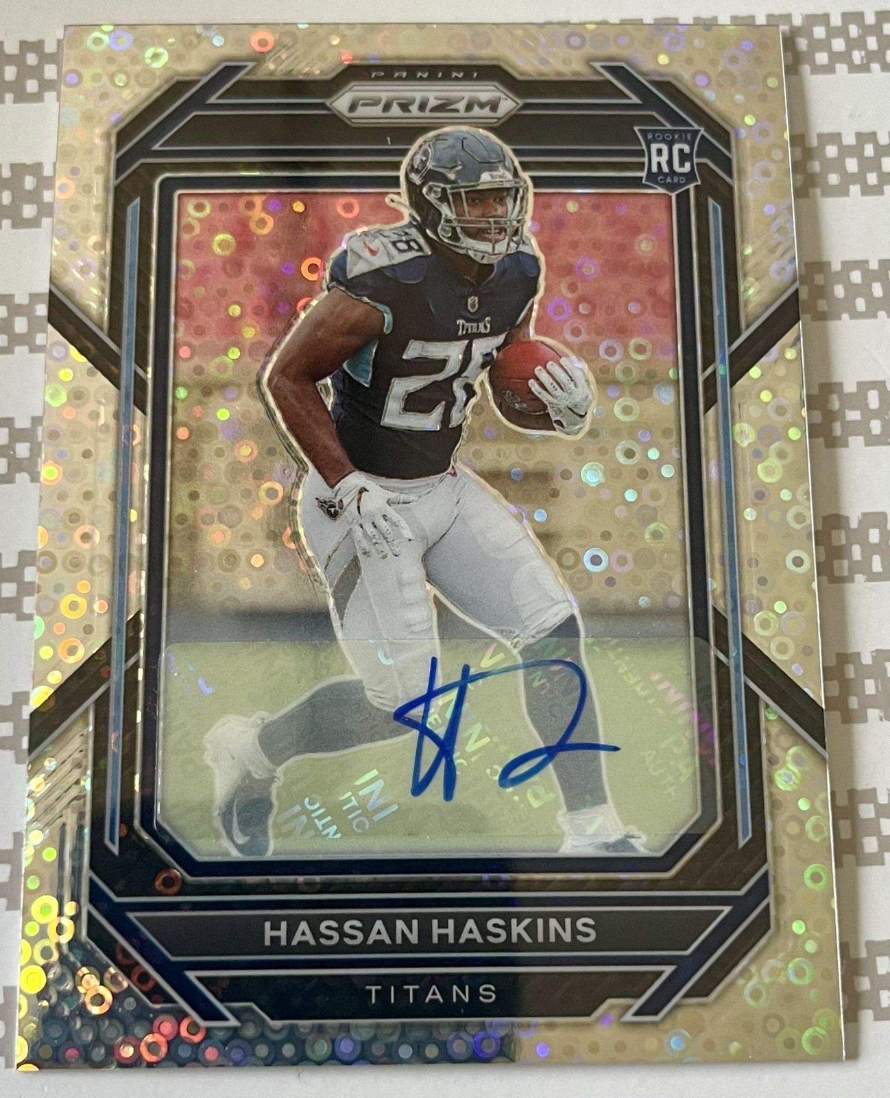 2022 Panini Prizm Hassan Haskins #326 No Huddle Rookie Auto Tennessee Titans